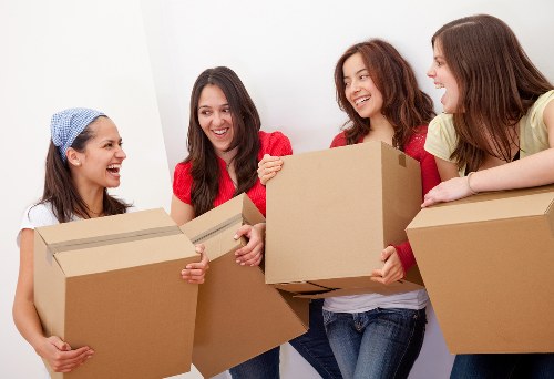 Preparation and packing checklist for a move in Hackney Marshes