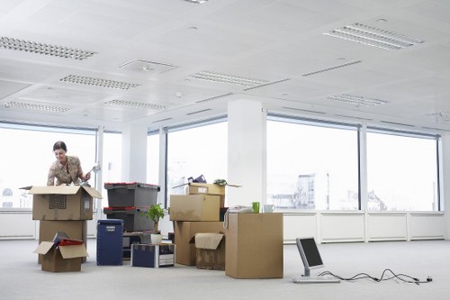Van loading process with secure packing and safe manual handling