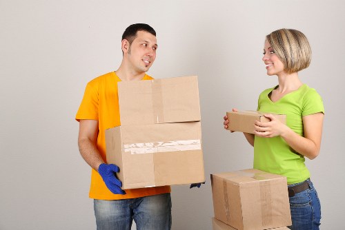 Packing and moving service for flats and offices near Hackney Marshes